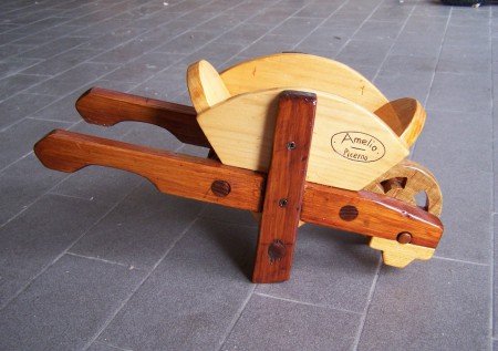 CARRIOLA  lunghezza circa 30 cm