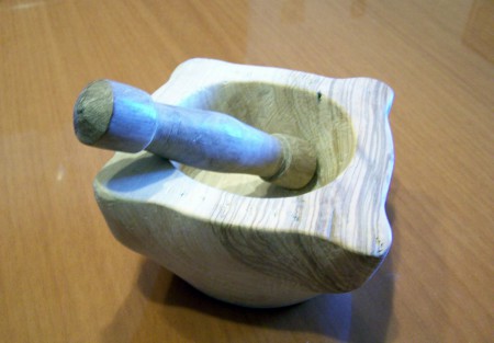 MORTAIO  in legno di ulivo