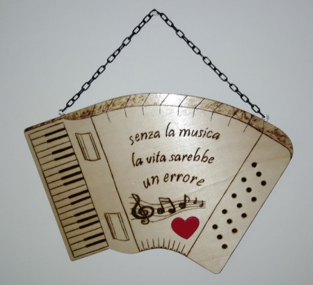 targhetta  fisarmonica